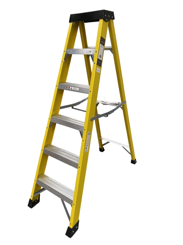 Murdoch GRP Swingback Step Ladder