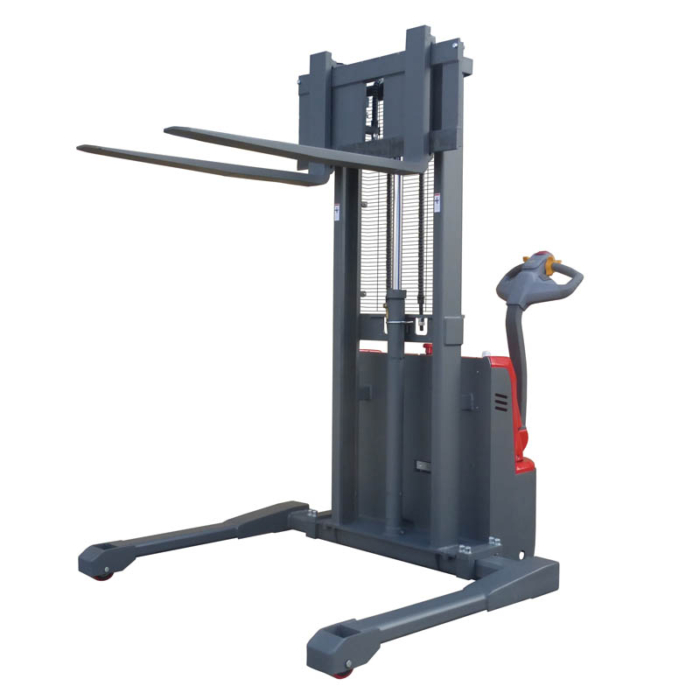 Powered Straddle Stackers