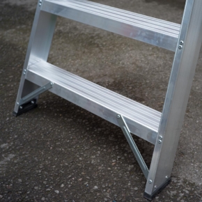 Heavy Duty Professional Swing Back Step Ladders