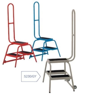 Wheelalong Two Step with Grab Handle